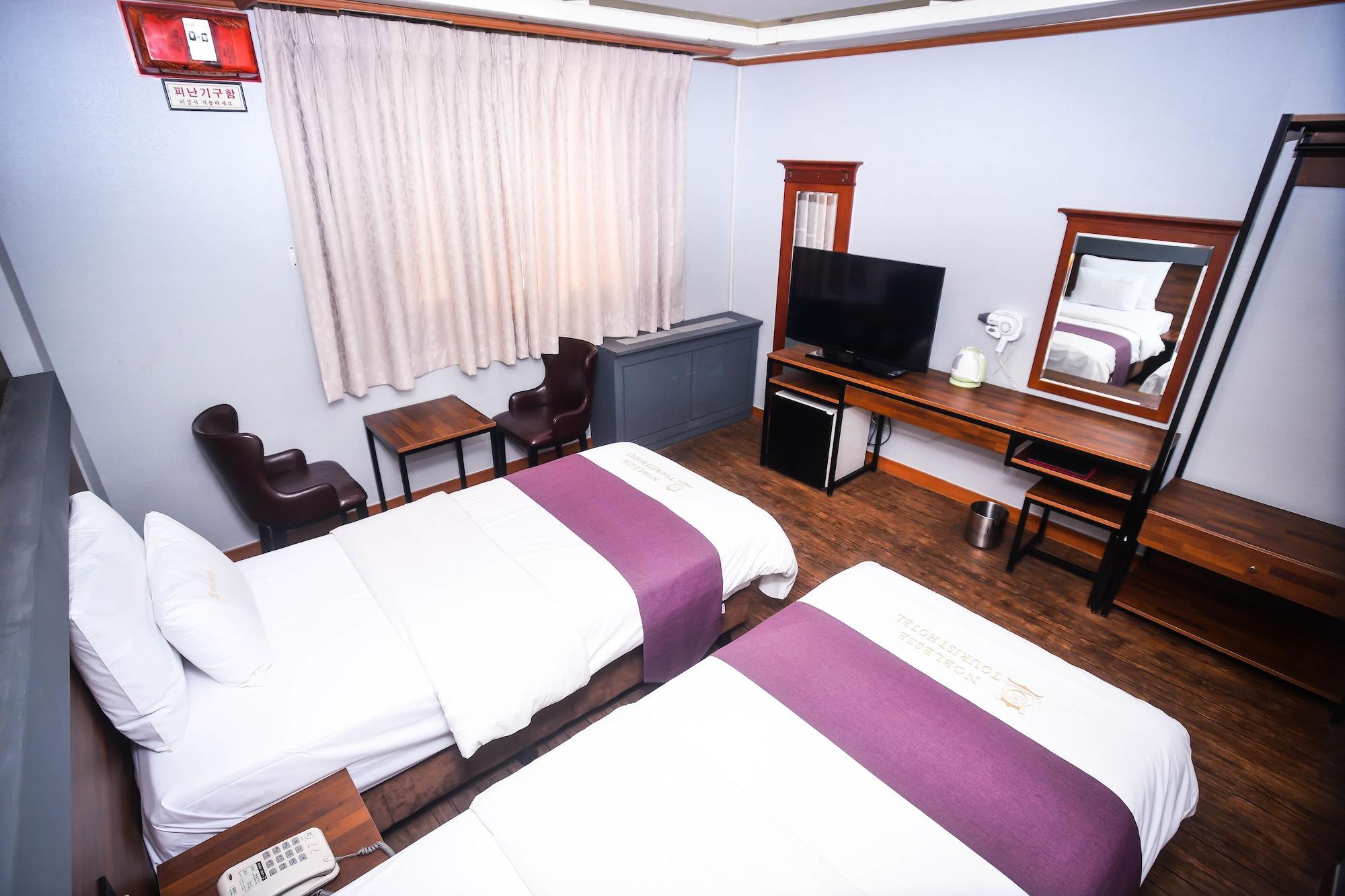 Noblesse Tourist Hotel Сеул Экстерьер фото