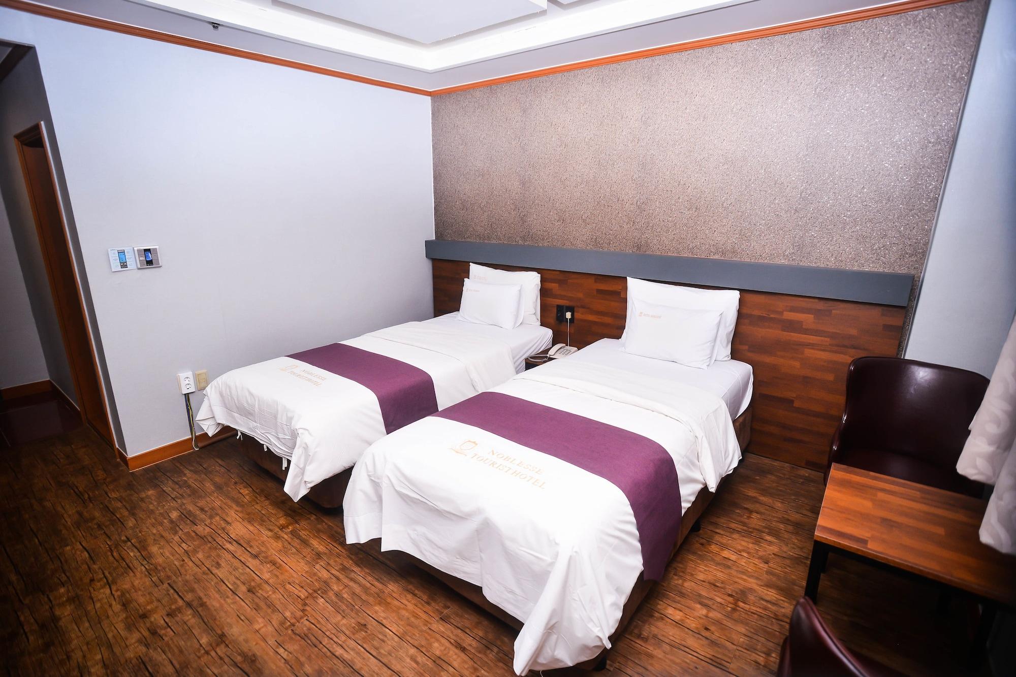 Noblesse Tourist Hotel Сеул Экстерьер фото