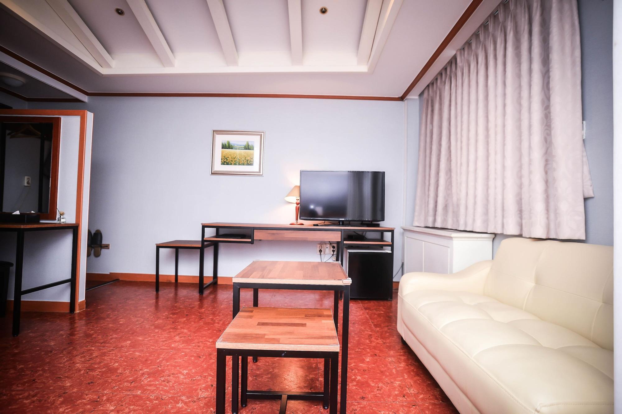 Noblesse Tourist Hotel Сеул Экстерьер фото