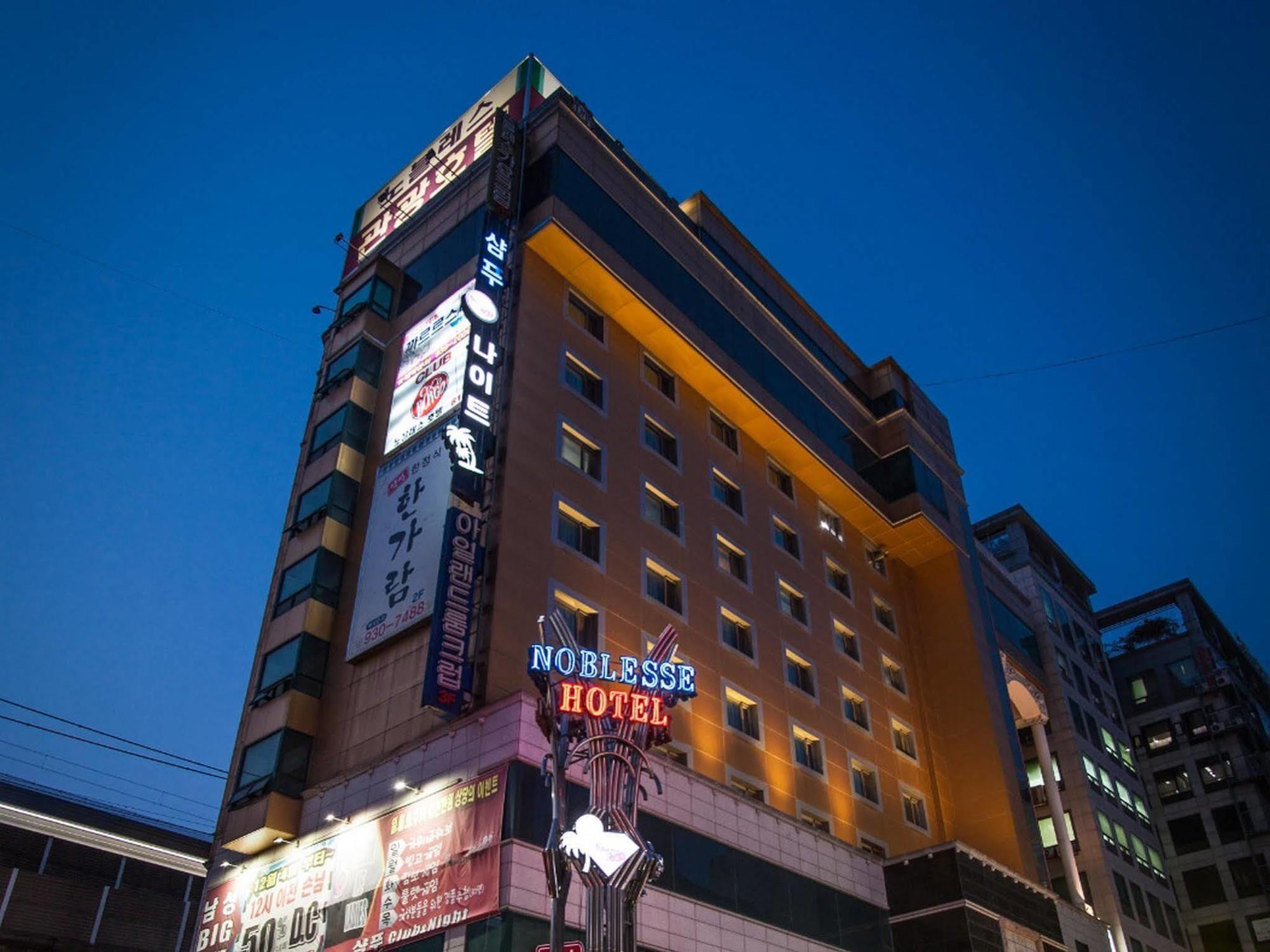 Noblesse Tourist Hotel Сеул Экстерьер фото